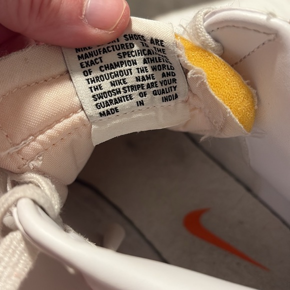 Nike blazers mid 77 White and Black High-Top Sneakers - Picture 10 of 11